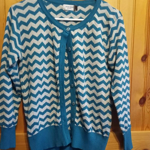 Jon & Anna sweater chevron pattern - Picture 1 of 7
